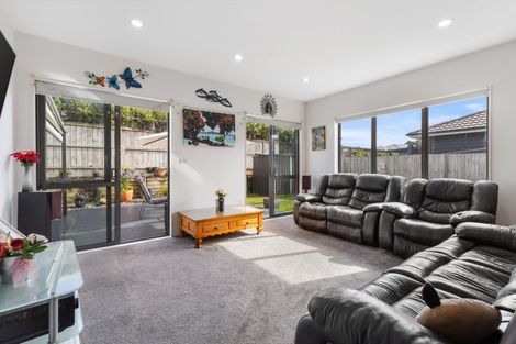 Photo of property in 12 Huarahi Pai Road, Huapai, Kumeu, 0810