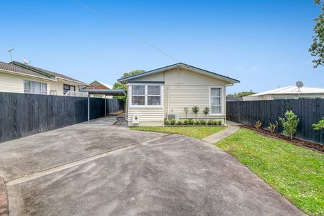 Photo of property in 71b Red Beach Road, Red Beach, 0932