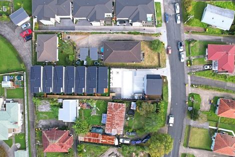 Photo of property in 3/29 Tudor Road, Henderson, Auckland, 0610