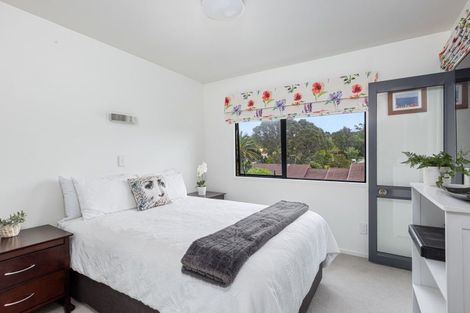 Photo of property in 15e Puriri Avenue, Orewa, 0931