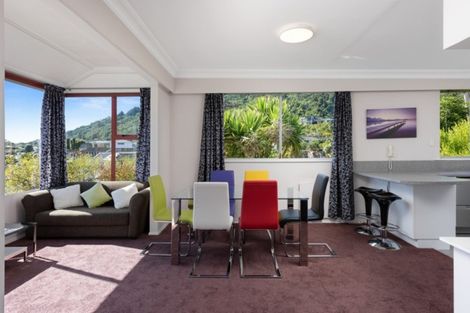 Photo of property in 1/29 Waikawa Road, Picton, 7220