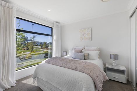 Photo of property in 52 Manakura Street, Russley, Christchurch, 8042