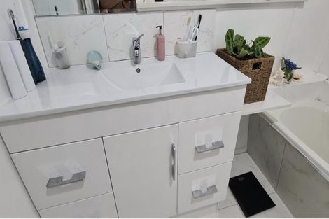 Photo of property in 30 Arawa Street, New Lynn, Auckland, 0600