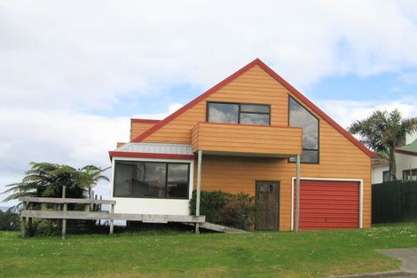 Photo of property in 447 Onemana Drive, Onemana, Whangamata, 3691