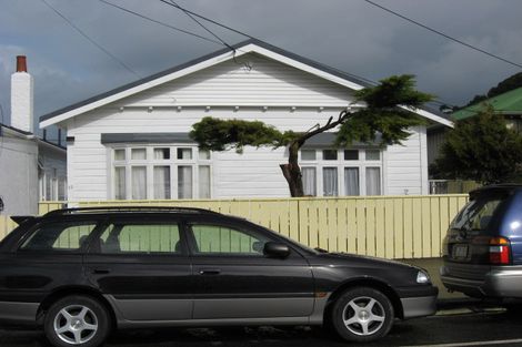 Photo of property in 11 Cruickshank Street, Kilbirnie, Wellington, 6022