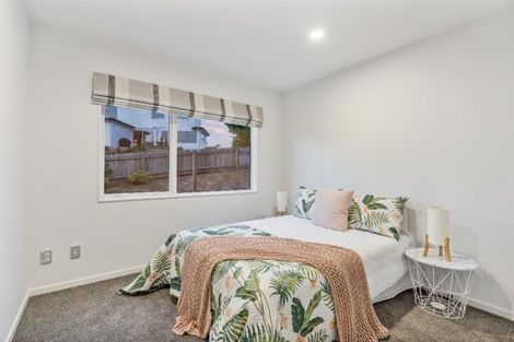 Photo of property in 12 Lagoon View, Gulf Harbour, Whangaparaoa, 0930
