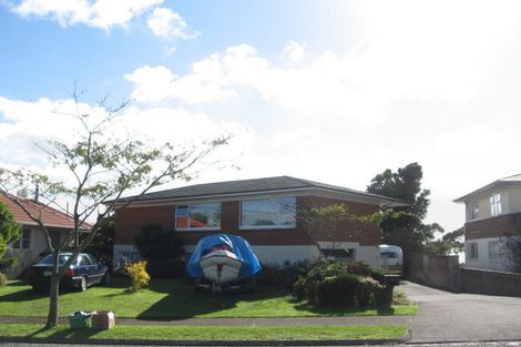 Photo of property in 4 Downsview Road, Pakuranga Heights, Auckland, 2010