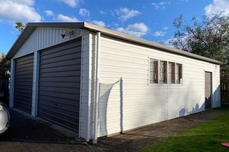 Photo of property in 38 Burswood Drive, Burswood, Auckland, 2013