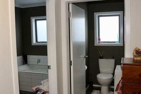 Photo of property in 4 Lakshmi Place, Khandallah, Wellington, 6035