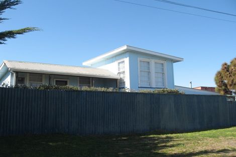 Photo of property in 17 Ruanui Street, Himatangi Beach, Foxton, 4891