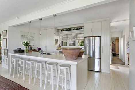 Photo of property in 77 Shepherd Road, Waipahihi, Taupo, 3330