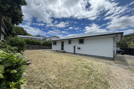 Photo of property in 20 Woolwich Close, Whitby, Porirua, 5024