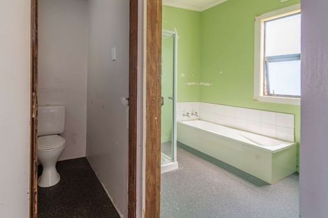 Photo of property in 3 Harper Street, Gonville, Whanganui, 4501