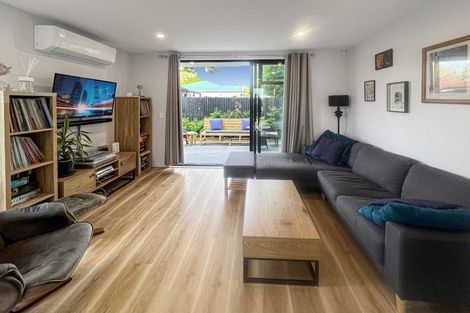 Photo of property in 6/12 New Brighton Road, Shirley, Christchurch, 8061