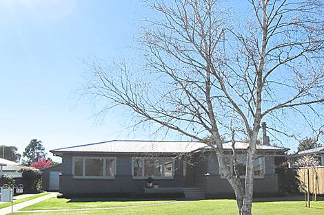 Photo of property in 7 Palmerston Road, Havelock North, 4130