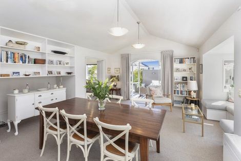 Photo of property in 30 Chateau Drive, Burnside, Christchurch, 8053