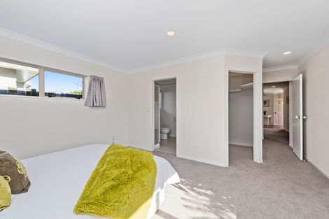 Photo of property in 4 Kalmia Dell, Mount Maunganui, 3116