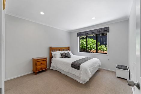 Photo of property in 17 Kate Sheppard Avenue, Torbay, Auckland, 0630