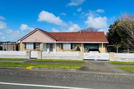 Photo of property in 153a High Street, Bulls, 4818