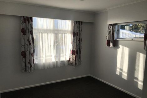 Photo of property in 1 Oaklea Avenue, Marton, 4710