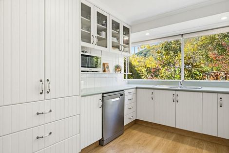 Photo of property in 76 Moana View Road, Waikawa, Picton, 7220