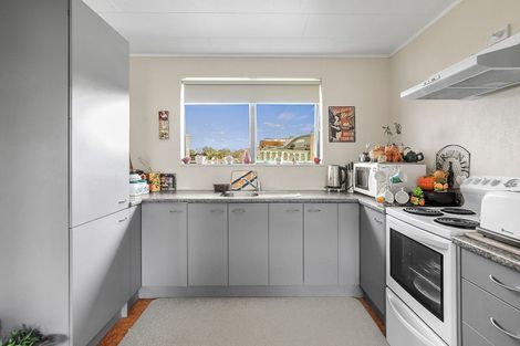 Photo of property in 15 Raroa Road, Paeroa, 3600