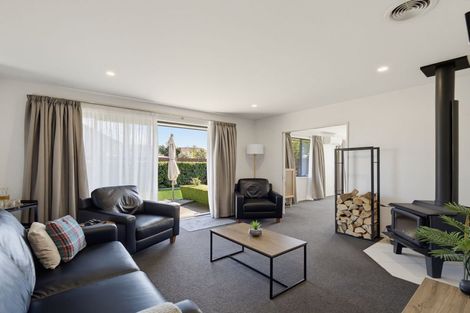 Photo of property in 13 Baxter Place, Oxford, 7430