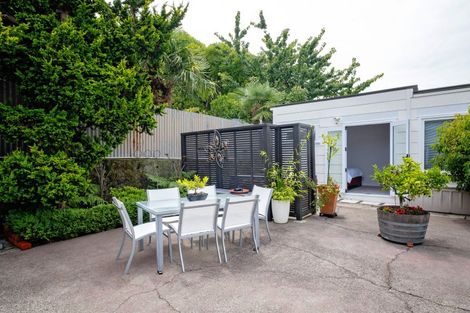 Photo of property in 28 France Road, Bluff Hill, Napier, 4110