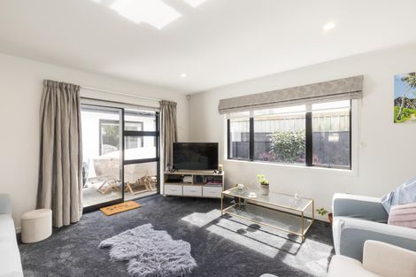 Photo of property in 24a Roberts Line, Kelvin Grove, Palmerston North, 4414