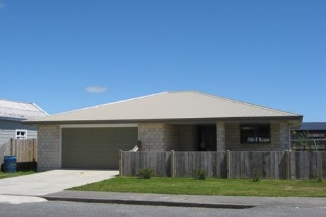 Photo of property in 102 Romilly Street, Westport, 7825