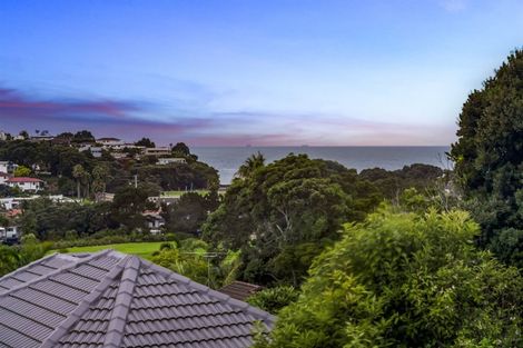 Photo of property in 2/47 Rangitoto Terrace, Milford, Auckland, 0620