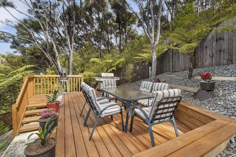 Photo of property in 1/8 Dee Place, Torbay, Auckland, 0630