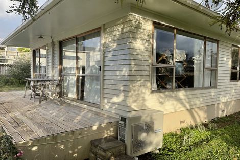 Photo of property in 1 Sunshine Rise, Raglan, 3225