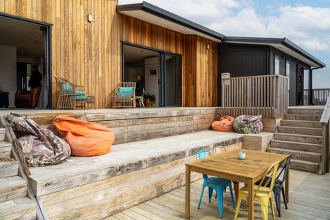 Photo of property in 19 Tunarau Street, Raglan, 3225