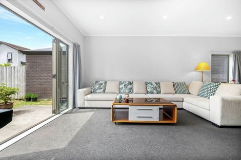 Photo of property in 48 Kaimoana Street, Weymouth, Auckland, 2103