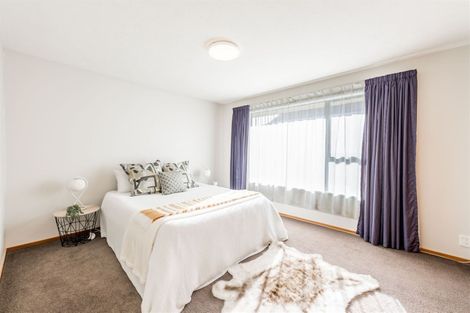Photo of property in 18 Westgrove Avenue, Avonhead, Christchurch, 8042