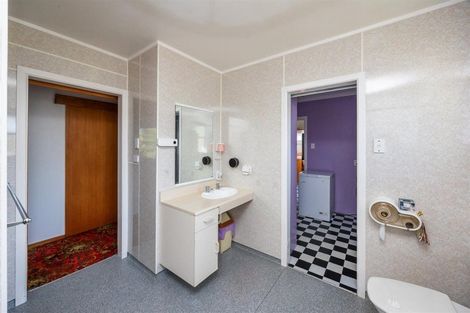 Photo of property in 162 Bridge Street, Bulls, 4818