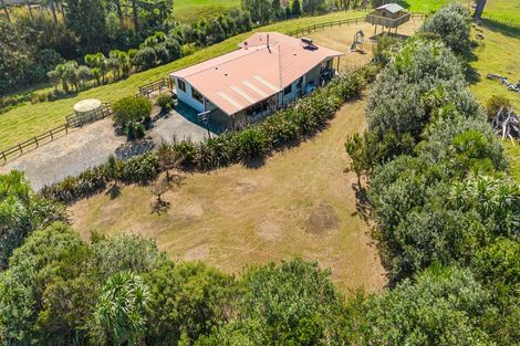 Photo of property in 117 Worrall Road, Kumeu, 0891