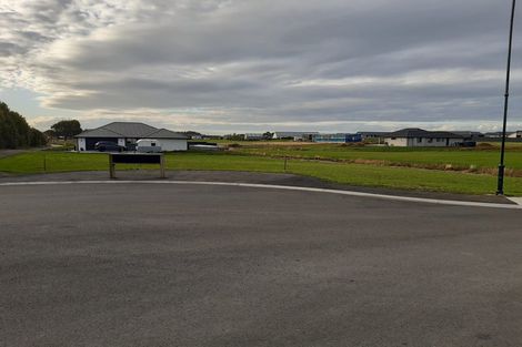 Photo of property in 32 Arcadia Place, Seaward Bush, Invercargill, 9812