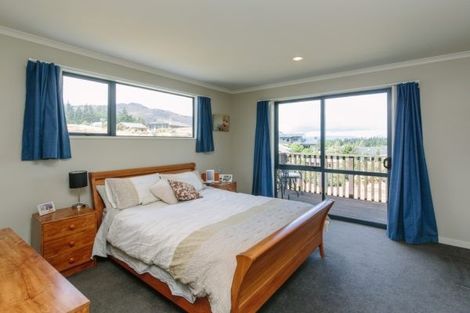 Photo of property in 15 Drake Place, Lake Hawea, Wanaka, 9382