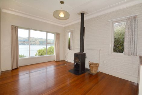 Photo of property in 305 Ravensbourne Road, Ravensbourne, Dunedin, 9022
