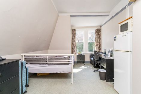 Photo of property in 39 Royal Terrace, Dunedin Central, Dunedin, 9016