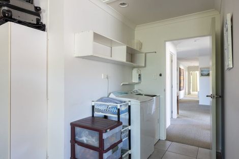 Photo of property in 12 Montrose Place, Highlands Park, New Plymouth, 4312