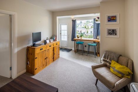 Photo of property in 7 Murray Street, Island Bay, Wellington, 6023