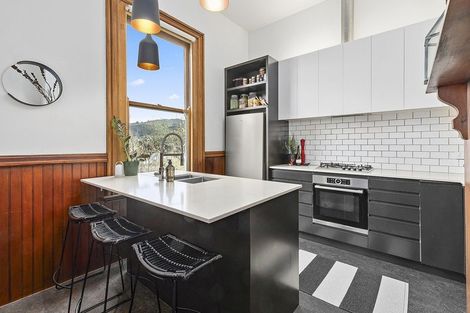 Photo of property in 82 Creswick Terrace, Northland, Wellington, 6012