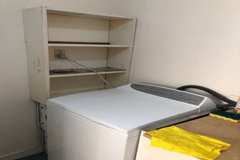 Photo of property in 82 Rolleston Street, Mount Cook, Wellington, 6021