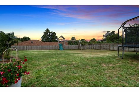 Photo of property in 8 Cloverfields Drive, Waimauku, 0812