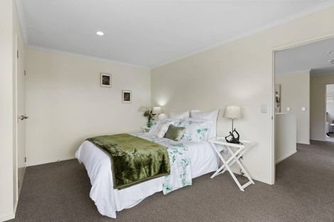 Photo of property in 113a Cook Street, Cockle Bay, Auckland, 2014