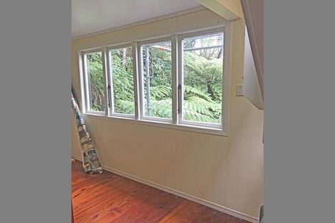Photo of property in 57 Takahe Road, Titirangi, Auckland, 0604
