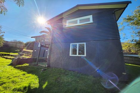 Photo of property in 27 Glenfern Road, Mellons Bay, Auckland, 2014